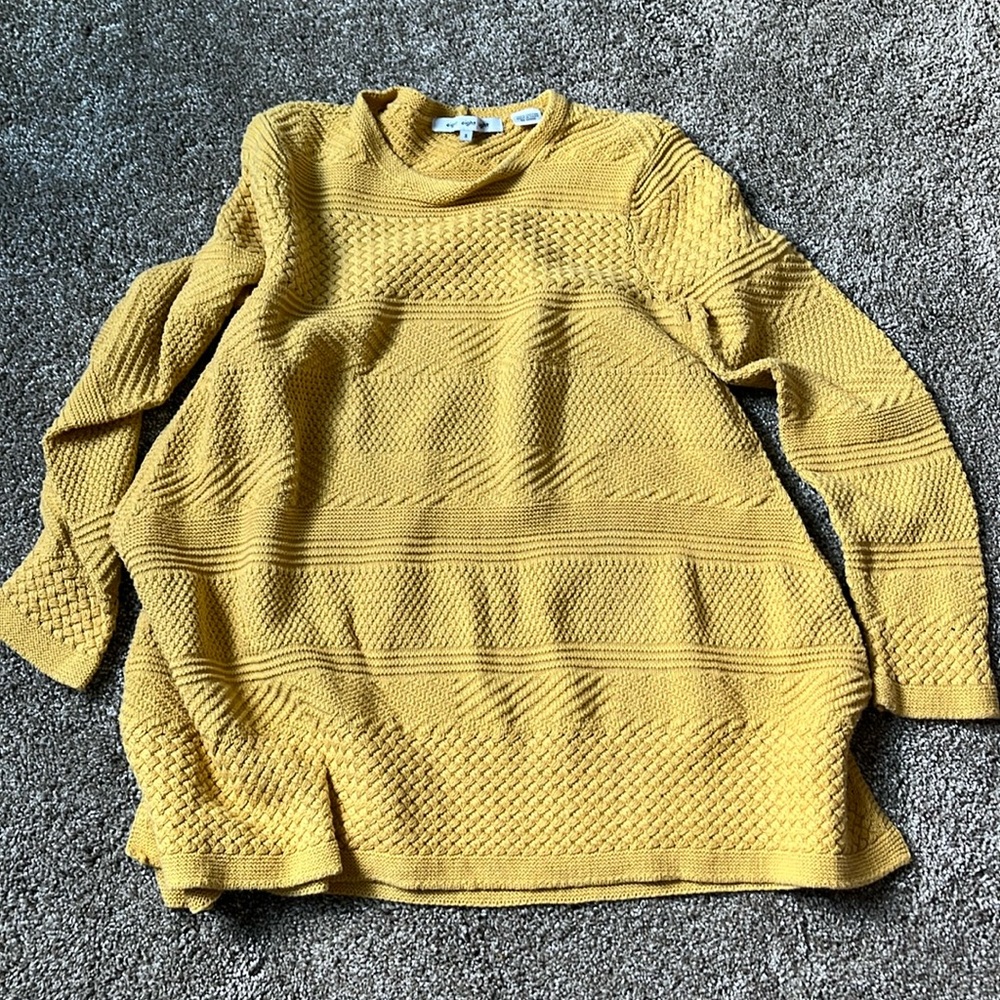 Women’s sweater